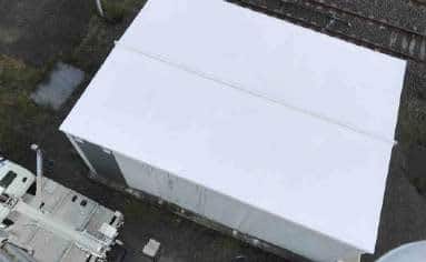 Cool Roof a apposé sa solution de cool roofing sur ce shelter SNCF à Ballan-Miré (37).